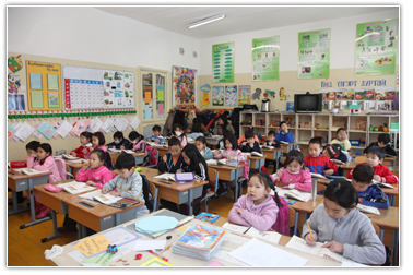 Багш нарын орон сууцны асуудлыг шийдвэрлэхэд анхаарахаа Ерөнхий сайд амлалаа 