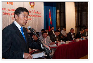 Ерөнхий сайд С.Батболд Баянхонгор аймгийн иргэдийн төлөөлөгчидтэй уулзахдаа хэлсэн үг