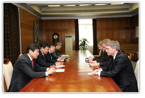 Ерөнхий сайдад Данийн элчин сайд бараалхав 