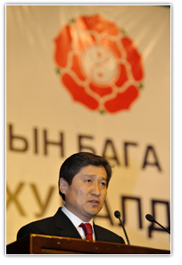 С.Батболд: МАХН хариуцлагатай, ёс зүйтэй байх нь монгол төр хариуцлагатай, ёс зүйтэй байхын баталгаa