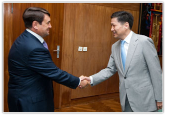 Ерөнхий сайдад ОХУ-ын Засгийн газрын төлөөлөгчид бараалхав 