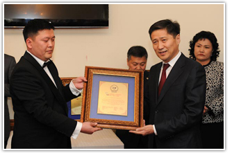 Ерөнхий сайд болон түүний “цэргүүдийг” шилдгээр тодруулжээ 